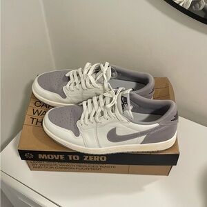 Nike Men’s Air Jordan 1 Atmosphere Grey